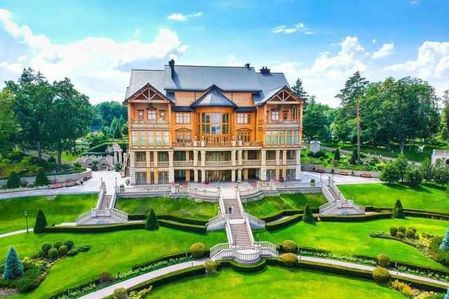 Береза: Жду, когда президент Зеленский дозреет до переезда в Межигорье