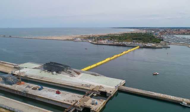 У Венеції вперше протестували систему шлюзів для захисту від повеней