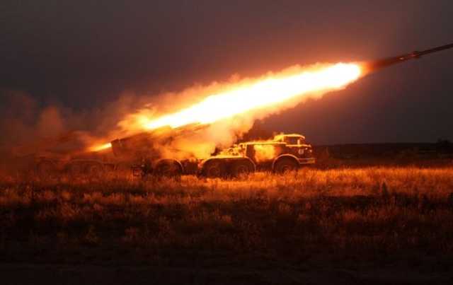 На границе Азербайджана и Армении вспыхнули боевые действия, есть погибшие