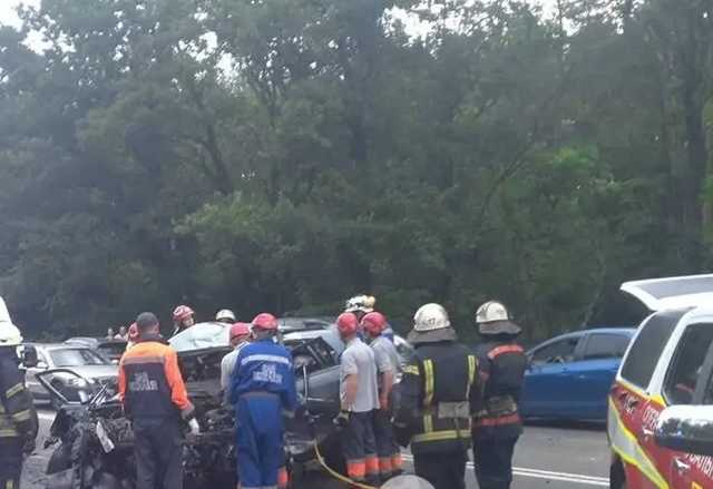 Зеленский отреагировал на ДТП под Киевом, в котором погибла семья