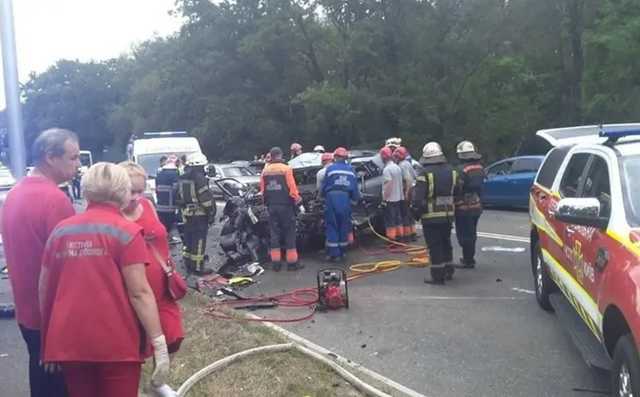 Скільки ще потрібно трагедій, щоб влада звернула увагу на війну на дорогах?