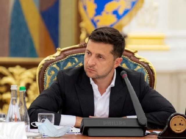 Несправедливое начисление пенсий семьям военных, погибших на Донбассе: Зеленский требует разобраться