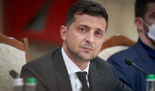 Зеленскому не доверяют 49% украинцев, – опрос
