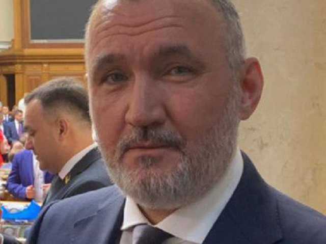 Зeлeнcкий cчитaeт, чтo НАБУ нужны тaнки и пoдвoдныe лoдки