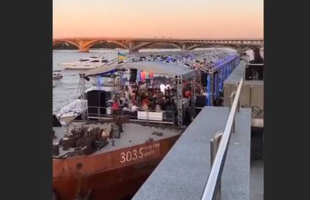 Элитный ночной клуб в Киеве поймали на нарушении карантина: видео бурной вечеринки