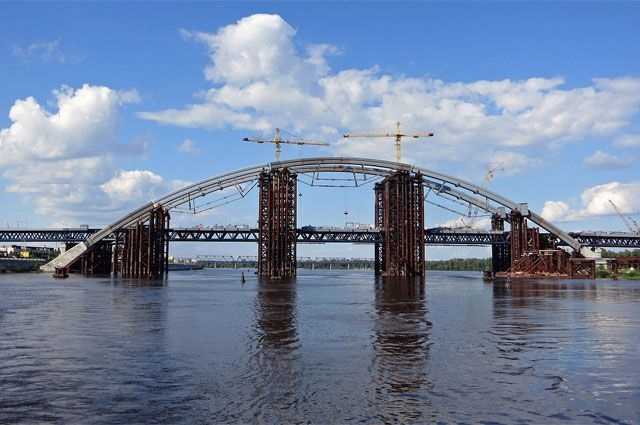 У Кличко разворовали 80 млн гривен при строительстве Подольского моста