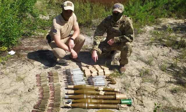 На Луганщине СБУ обнаружила арсенал оружия боевиков