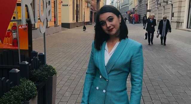 «У меня прекрасные стилисты». Мендель раскрыла секреты выбора своего гардероба