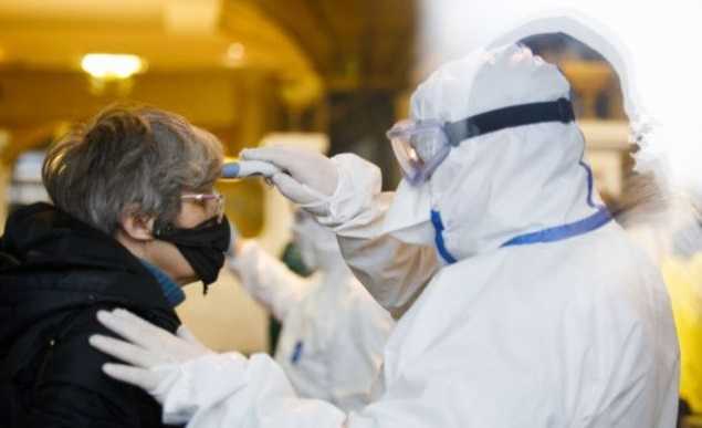 Сейм Латвии поддержал проект об аннулировании виз и ВНЖ за нарушение самоизоляции