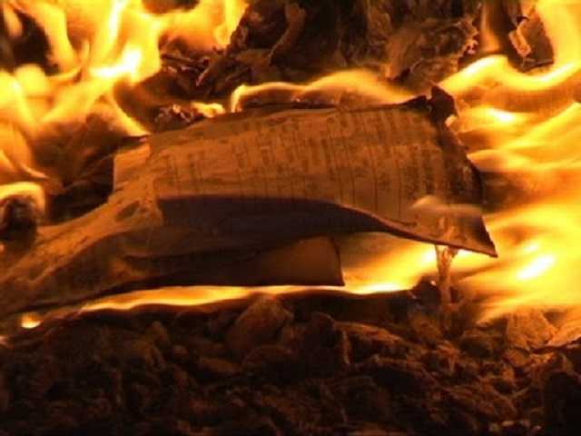 Китайское консульство в США жгло секретные документы и устроило пожар