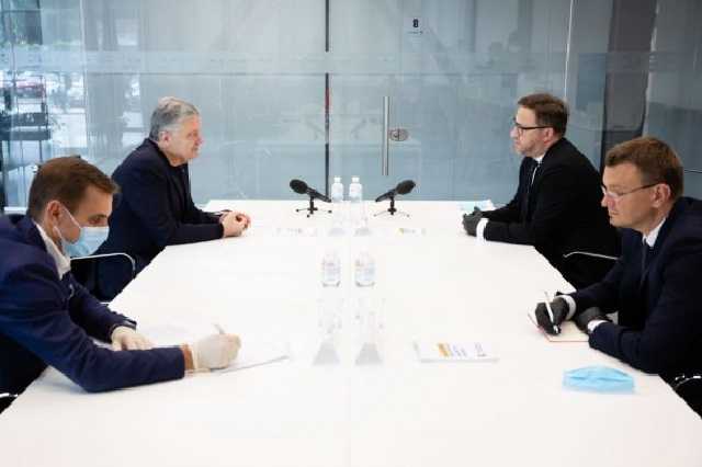 Порошенко зустрівся з послом Польщі в Україні