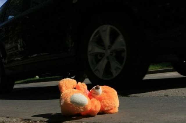 В Мариуполе 9-летний мальчик попал под колеса автомобиля на пешеходном переходе