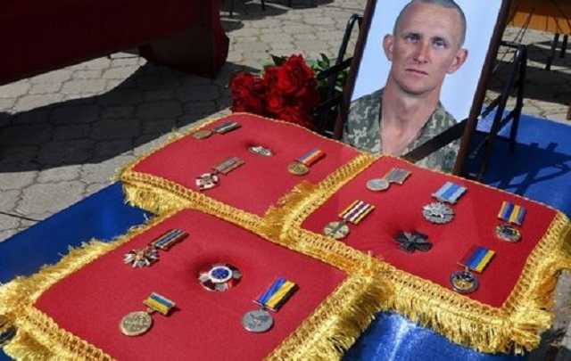 Сержанта Журавля мали рятувати за всяку ціну. Натомість ми побачили квінтесенцію гібридної капітуляції