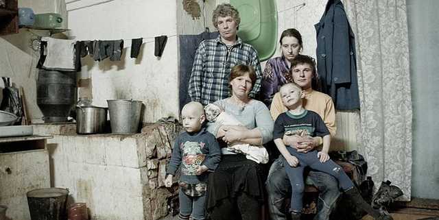 Большинство россиян экономят на еде — опрос