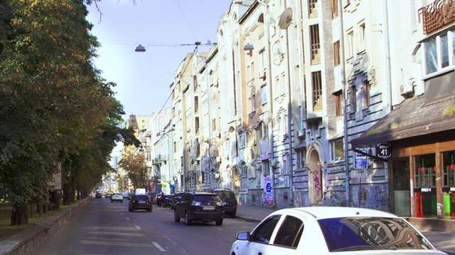 "Вылетели окна": в доме в центре Киева прогремел взрыв