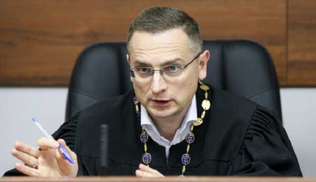 Одіозний суддя Євген Мартинов: корупційний перевертень в мантії