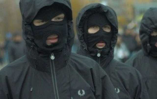 В Лисичанске неизвестные осквернили мемориал военным ВСУ