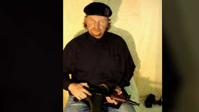 Луцкий террорист Кривош раздавал своим заложникам деньги и извинялся