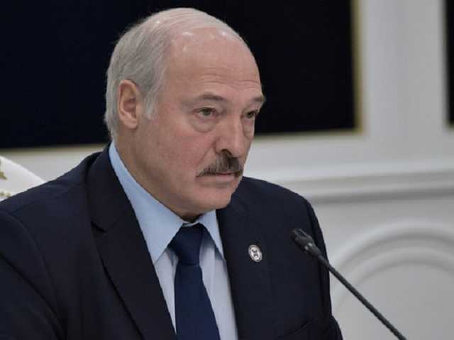 В сети сообщили об экстренной госпитализации Лукашенко