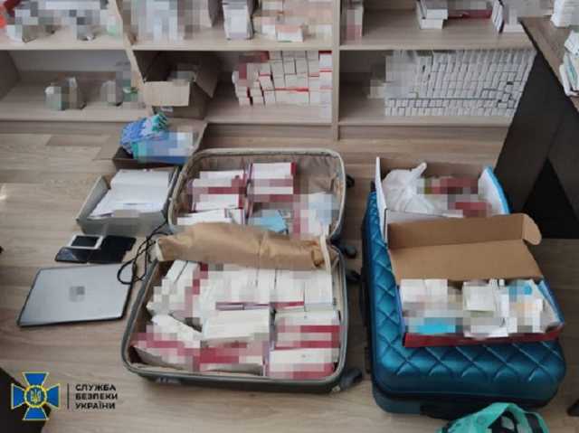 СБУ накрыла склад с нелегальными лекарствами против рака на миллионы гривен