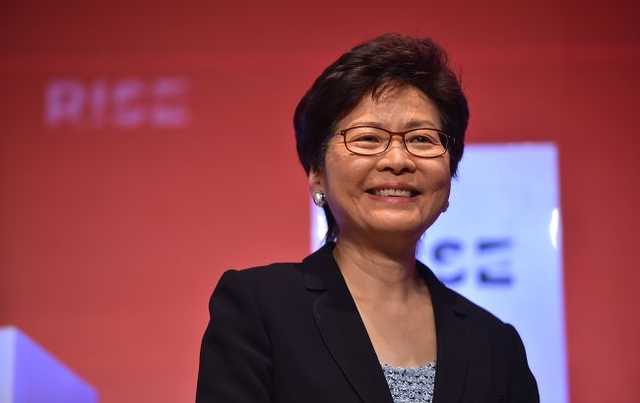 Гонконг перенес парламентские выборы на 2021 год