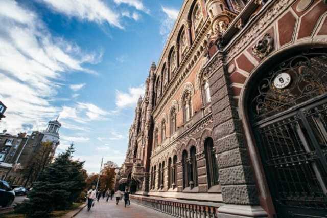 Госдолг Украины стремительно взлетел