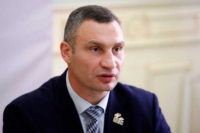 Кличко с командой собирает дань со столичных МАФов