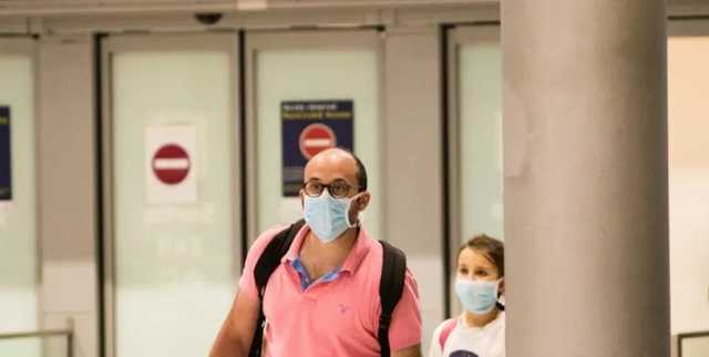 В самолете все сняли маски: ведите себя и дальше, как дикие обезьяны