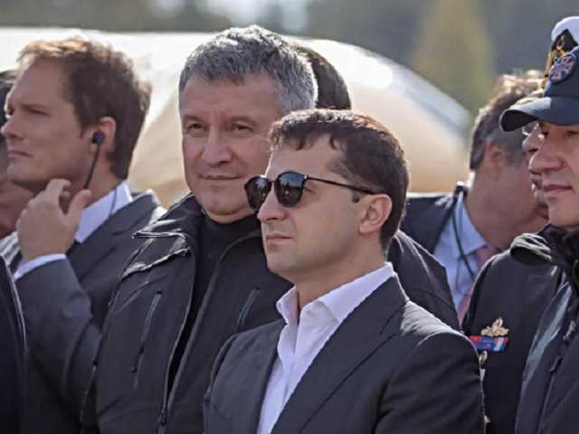 Зеленский четко объяснил Авакову, кто в Украине президент, — советник Ермака