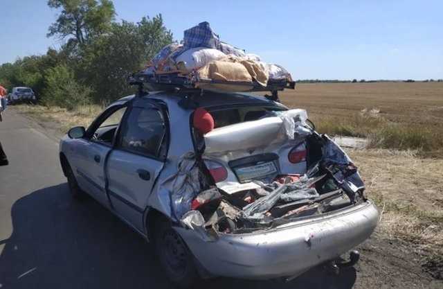 В ДТП под Николаевым столкнулись семь авто: среди пострадавших годовалый ребенок