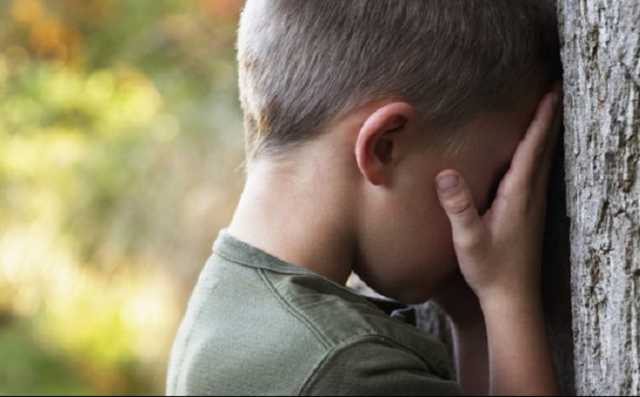 На Харківщині затримали чоловіка, який розбещував неповнолітніх хлопців