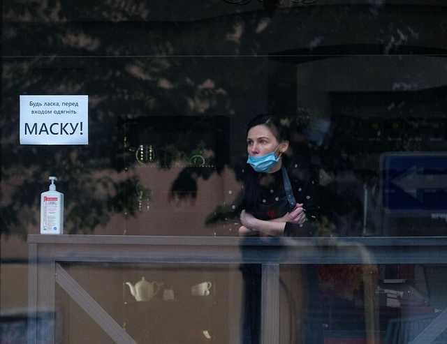 Киевская власть хранит бомжатник на Подоле, чтобы собирать взятки с рестораторов