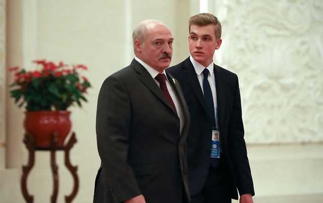 Лукашенко признался, передаст ли власть сыну