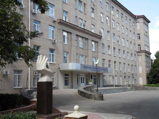 У Херсоні лікарню закрили на карантин через спалах коронавірусу