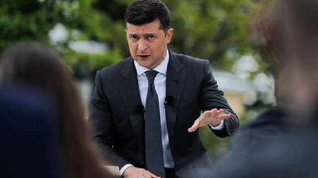 Зеленский поручил закрепить права крымских татар как коренного народа