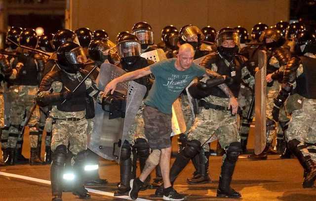 За участие в акциях протеста в Беларуси задержали порядка 3 тысяч человек