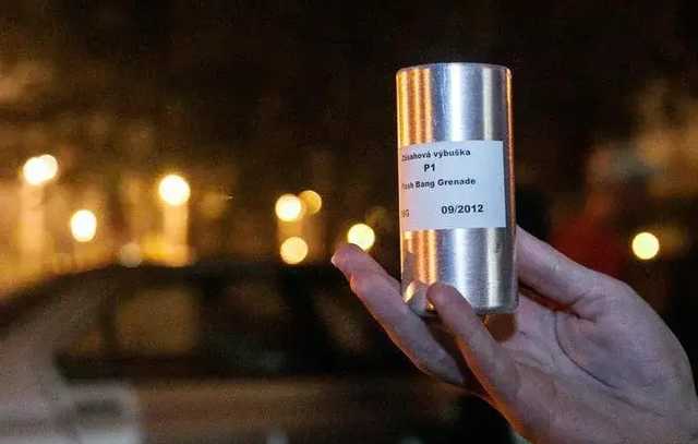 В Минске протестующих разгоняли чешскими гранатами. В МИД Чехии отреагировали