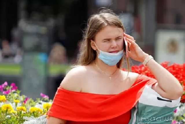 На Буковине объявили об угрожающей ситуации с COVID-19: стало хуже, чем в апреле