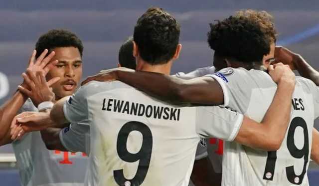 "Бавария" забила 8 голов "Барселоне" и вышла в полуфинал Лиги чемпионов