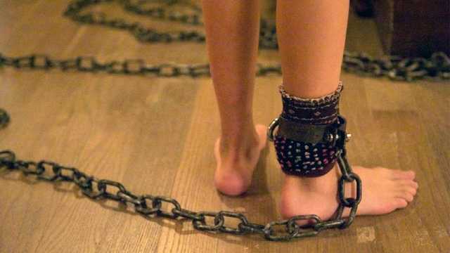 На Одесщине иностранец избил и привязал на цепь ребенка: мать "ничего не видела"