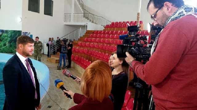 Тарас Чекурда: "У "бій" ідуть дельфіни. Або як вони допомагають військовим"