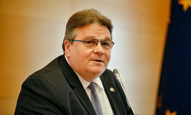 Глава МЗС Литви прокоментував отруєння Навального