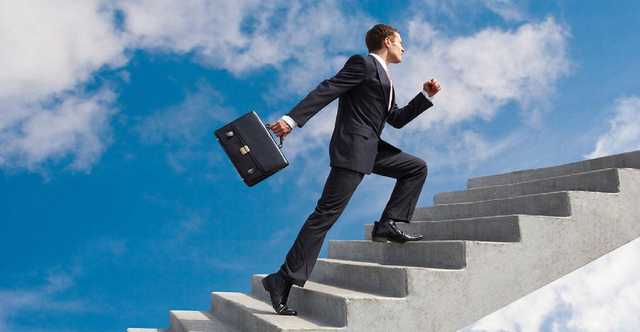 Вместе с зашквареным фунтом-таможенником Павловским Кабмин назначил пачку других чиновников — новые лица