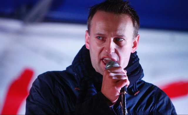 Макрон і Меркель готові надати необхідну допомогу Навальному і його родині