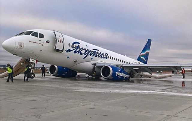  :    - Sukhoi SuperJet 100   