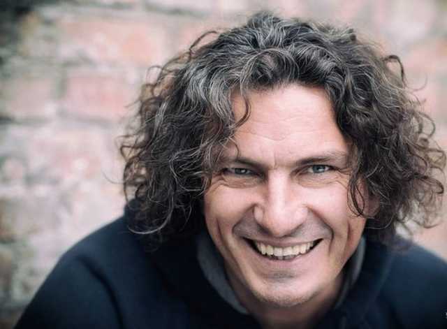 Мама Скрябина отреагировала на скандал из-за присвоения музыканту звания Героя Украины