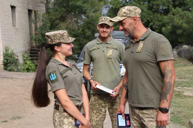 Командувач Сухопутних військ нагородив військових на передовій
