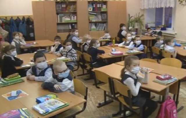Учителя замучили родителей незаконными карантинными требованиями: "Какой еще документ?"
