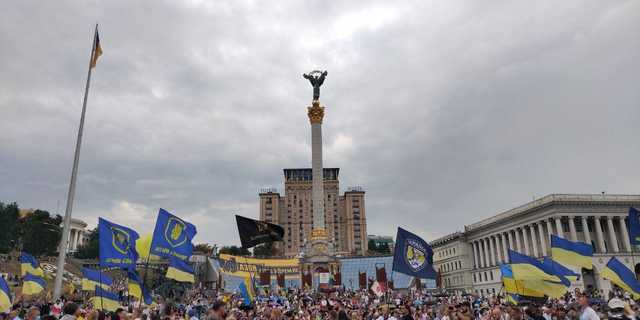 «Марш захисників» прийшов на Майдан Незалежності