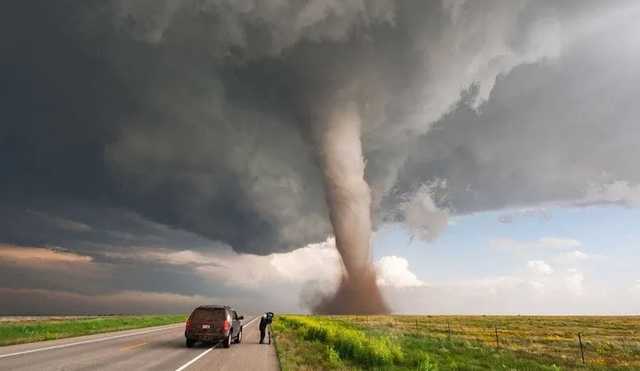 Под Харьковом пронеслось торнадо из песка